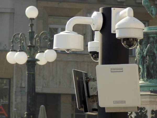 Камеры Видеонаблюдения Городской Улице Центре Города — стоковое фото