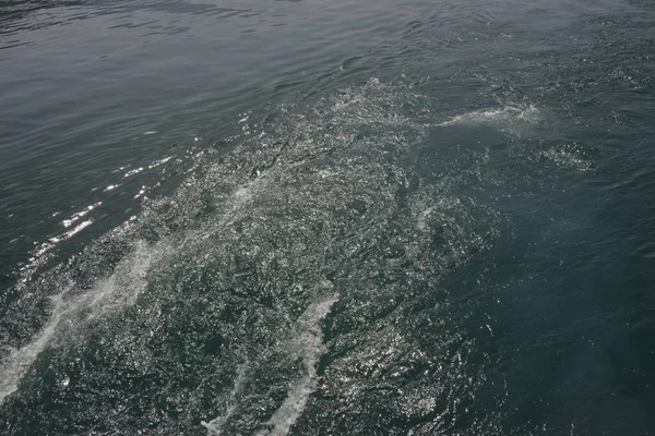 Dalgalar Dalgalı Denizde — Stok fotoğraf