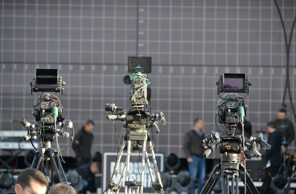 Three Cameras Ready Recording Stage Rock Concert — Stock Photo, Image