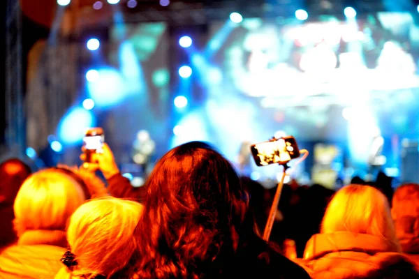 Heads Hands People Who Recording Stage Mobile Phones Rock Concert — Stock Photo, Image