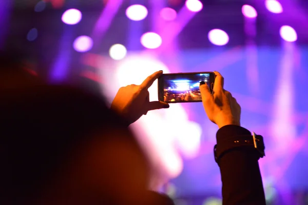 Hands Girl Who Recording Stage Mobile Phone Concert — Stock Photo, Image