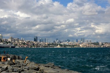 İstanbul, Türkiye - 6 Eylül 2022: Fatih İlçesi, Altın Boynuz, Boğaz ve Marmara Denizi ile çevrili bir yarımadadır.