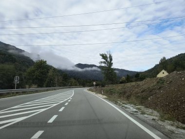 Karadağ 'da uluslararası otoyol