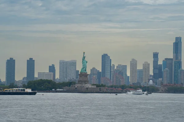 Nueva York Estados Unidos Julio 2023 Estatua Libertad Isla Libertad — Foto de Stock
