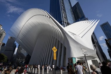 New York, ABD - 22 Temmuz 2023: Dünya Ticaret Merkezi kompleksindeki Oculus İstasyonu, New York.