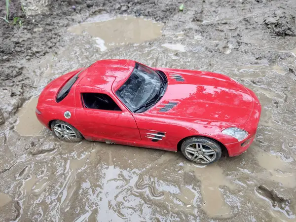 Red Toy Car Mud Playing Toys — Stock Photo, Image