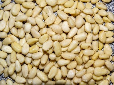 Çam tohumu yığını. Çam tohumları arka planı