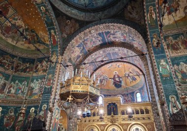 Romanya 'nın Köstence kentindeki Ortodoks Katedrali' nin İçi