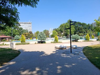 Romanya 'nın Köstence kentinde park ve su