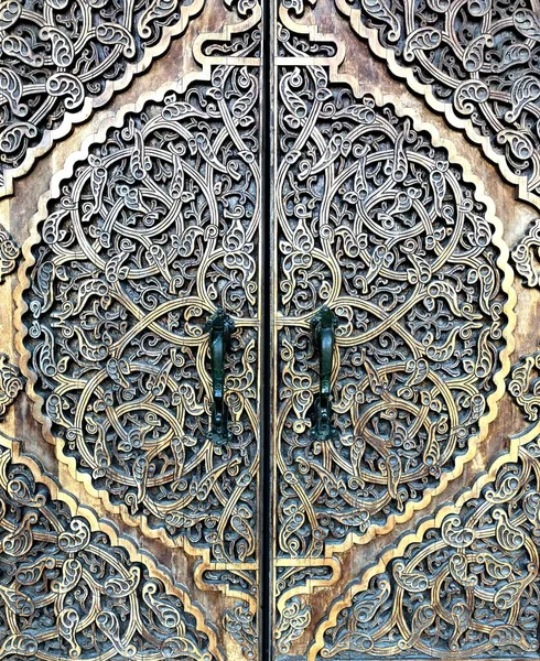 Крупным Планом Вырезаны Исламские Деревянные Двери Узбекистан Высокое Качество Фото — стоковое фото