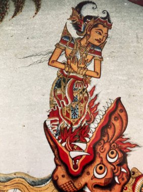 Endonezya resminde bir ejderha tarafından yenen zarif kadın figürü. Yüksek kalite fotoğraf