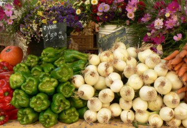 Aix en Provence, Fransa 'nın renkli market tezgahı. Yüksek kalite fotoğraf
