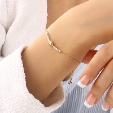 Şık elbiseli kadın kraliçe, prenses, ışık partisi