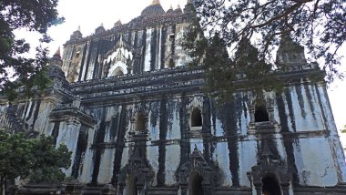 Bagan, Myanmar (Burma) yakınlarındaki Pagan Krallığı harabeleri)