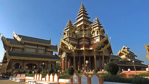 Bagan, Myanmar (Burma) yakınlarındaki Pagan Krallığı harabeleri)