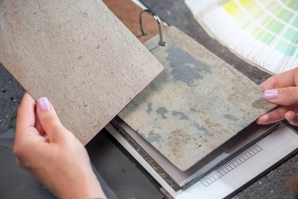 Architect Hand Choosing Sample Stone Material Tile Texture Collection Table — Stock Photo, Image
