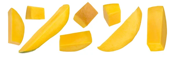 Olgun Mango Parçaları Beyaz Izole Bir Arka Planda Dilimlere Ayrılmış — Stok fotoğraf