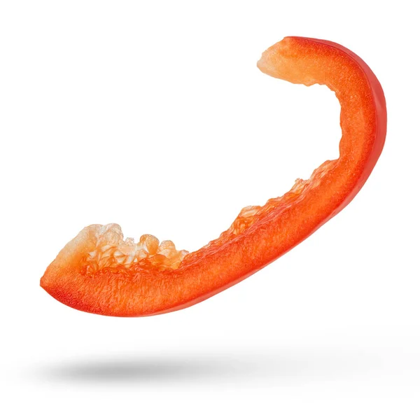 Beyaz Izole Bir Arka Planda Kırmızı Biber Dilimi Sağlıklı Yeme — Stok fotoğraf
