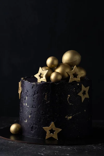 Πολυτελές Κέικ Σκούρο Μπλε Κρέμα Τυριού Frosting Διακοσμημένο Χρυσά Αστέρια — Φωτογραφία Αρχείου