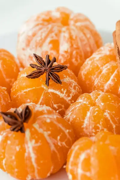 Macro Shot Peeled Juicy Tangerine Decorated Star Anise Spice Cinnamon — Stock Photo, Image