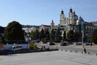 Eski şehrin tarihi kısmı. Dönüşüm Katedrali. Büyük kilise.          