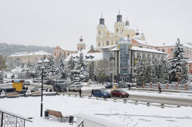 Eski şehrin tarihi kısmı. Dönüşüm Katedrali. Büyük kilise.