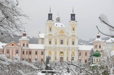 Şekil Değiştirme Katedrali. Harika bir kilise.