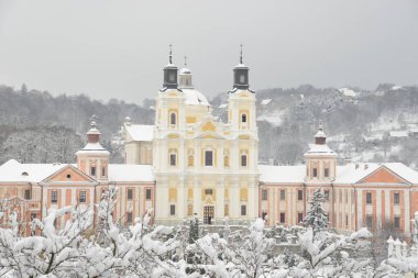 Şekil Değiştirme Katedrali. Harika bir kilise.