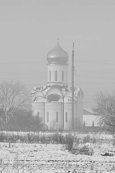 Gereja Pinggiran Kota Gereja Yohanes Pembaptis — Stok Foto