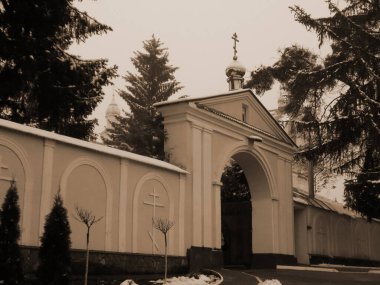  Manastır Epifani Manastırı. Harika bir kilise.         