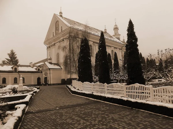 Monasheskyy Budynek Klasztor Objawień Wielki Kościół — Zdjęcie stockowe