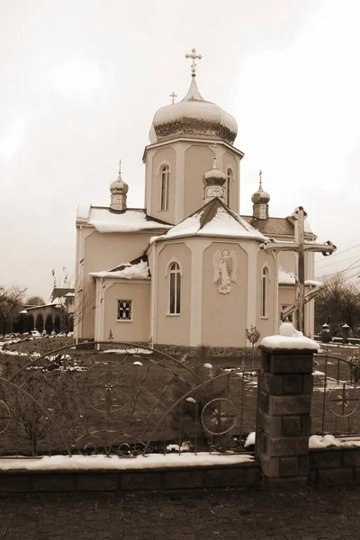 Kyrkan Utkanten Kyrkan Den Heliga Martyren Tatiana Kyrka Vinter Snöstorm — Stockfoto