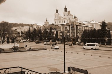 Eski şehrin tarihi kısmı. Dönüşüm Katedrali. Büyük kilise.