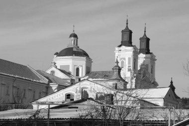 Eski şehrin tarihi kısmı. Dönüşüm Katedrali. Büyük kilise.