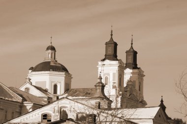 Eski şehrin tarihi kısmı. Dönüşüm Katedrali. Büyük kilise.