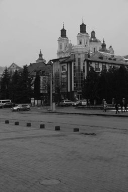 Eski şehrin tarihi kısmı. Dönüşüm Katedrali. Büyük kilise.