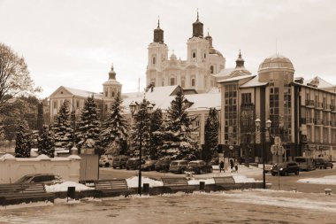 Eski şehrin tarihi kısmı. Dönüşüm Katedrali. Büyük kilise.