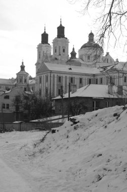Eski şehrin tarihi kısmı. Dönüşüm Katedrali. Büyük kilise.