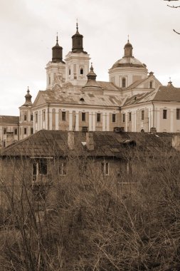 Eski şehrin tarihi kısmı. Dönüşüm Katedrali. Büyük kilise.