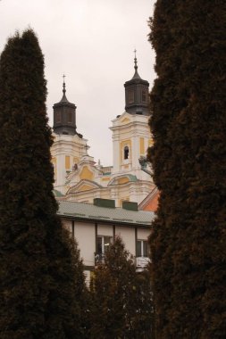Eski şehrin tarihi kısmı. Dönüşüm Katedrali. Büyük kilise.