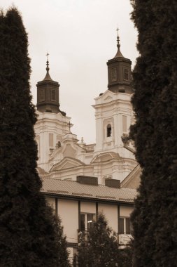 Eski şehrin tarihi kısmı. Dönüşüm Katedrali. Büyük kilise.