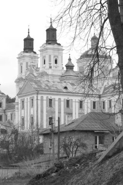 Eski şehrin tarihi kısmı. Dönüşüm Katedrali. Büyük kilise.