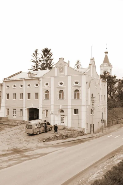 Zabytkowa Część Starego Miasta Monasheskyy Budynek Klasztor Objawień Wielki Stary — Zdjęcie stockowe