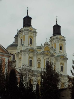 Eski şehrin tarihi kısmı. Dönüşüm Katedrali. Büyük kilise.          
