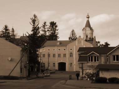 Eski şehrin tarihi kısmı. Epifani Manastırı 'nı inşa eden manastır. Büyük eski ortodoks kilisesi.          