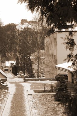 Eski kasabanın küçük bir caddesi. Eski şehrin tarihi kısmı.