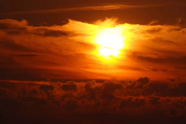 Abends Bewölkter Himmel Sonnenuntergang — Stockfoto