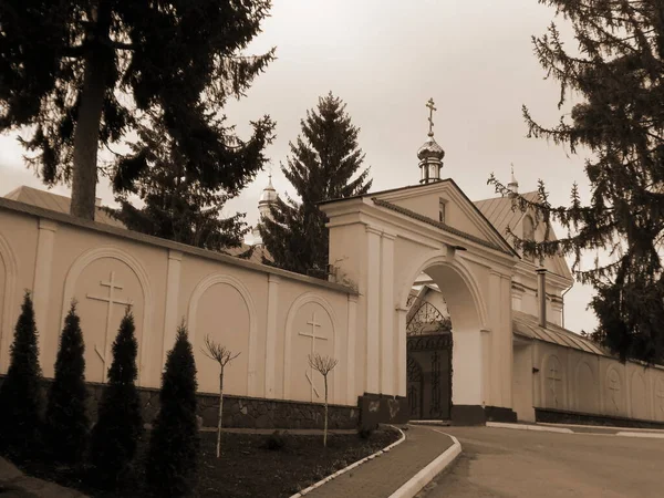 Monasheskyy Budynek Klasztor Objawień Wielki Kościół — Zdjęcie stockowe