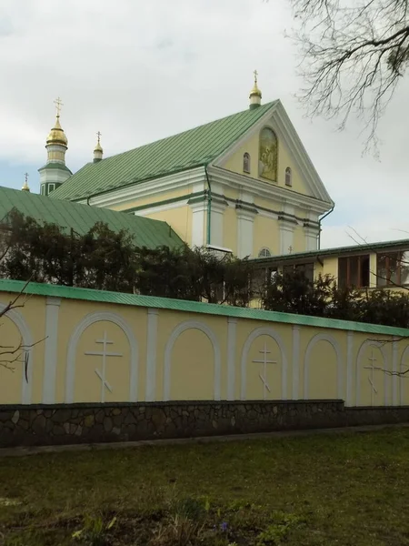 モナシェスキーの建物エピファニー修道院 偉大な教会 — ストック写真