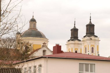 Eski şehrin tarihi kısmı. Dönüşüm Katedrali. Büyük kilise.